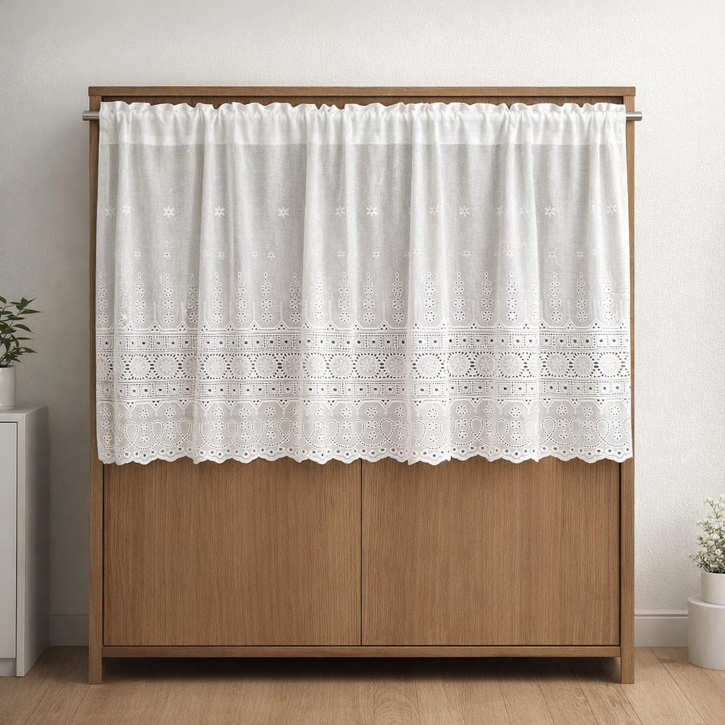 Petit rideau placard