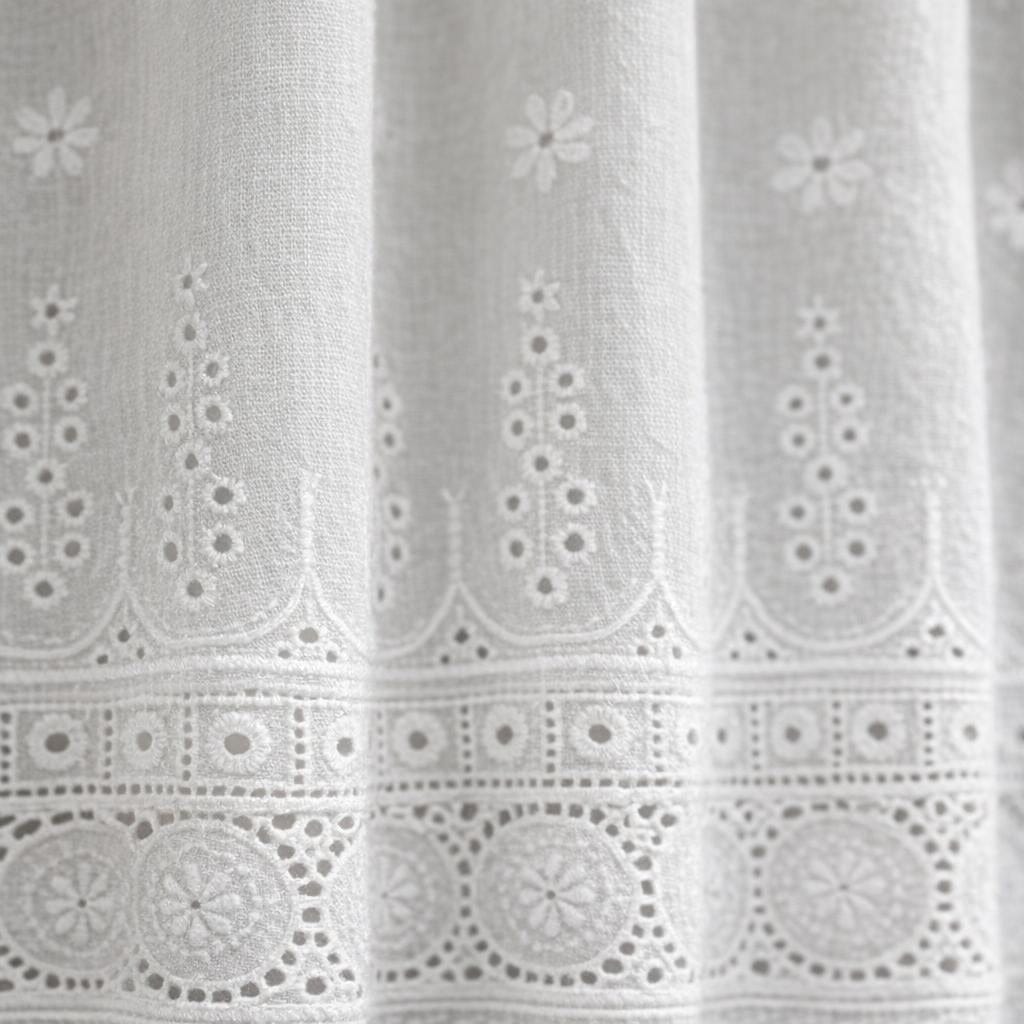 Petit rideau placard