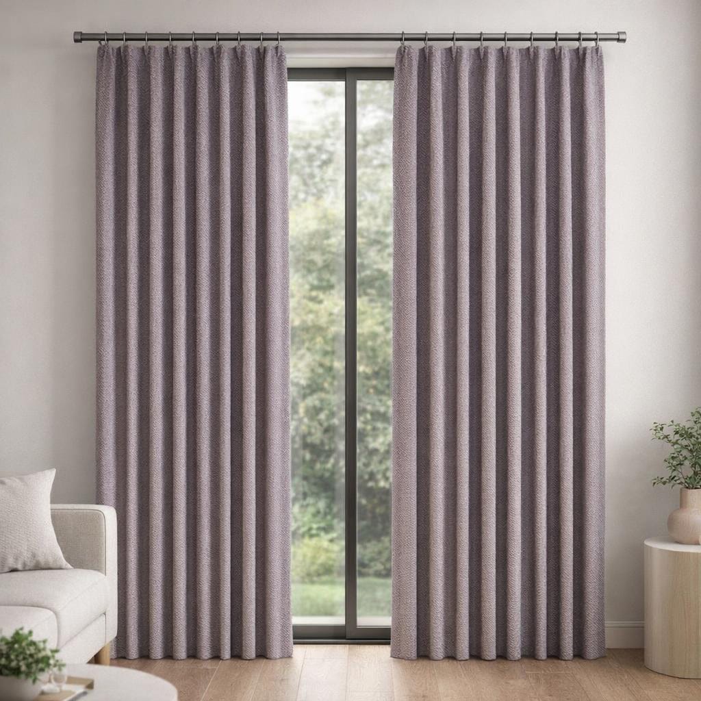 Rideau occultant violet